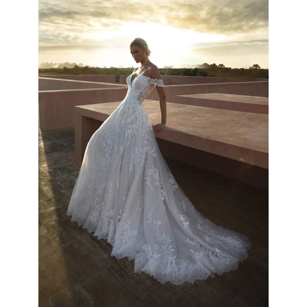 Pronovias ELYSEES Strapless A-line Wedding Dress Size 10